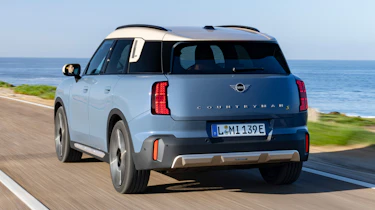 MINI Countryman SE - rear