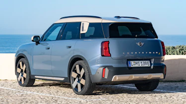 MINI Countryman SE - rear static