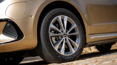 Mercedes EQV - wheel
