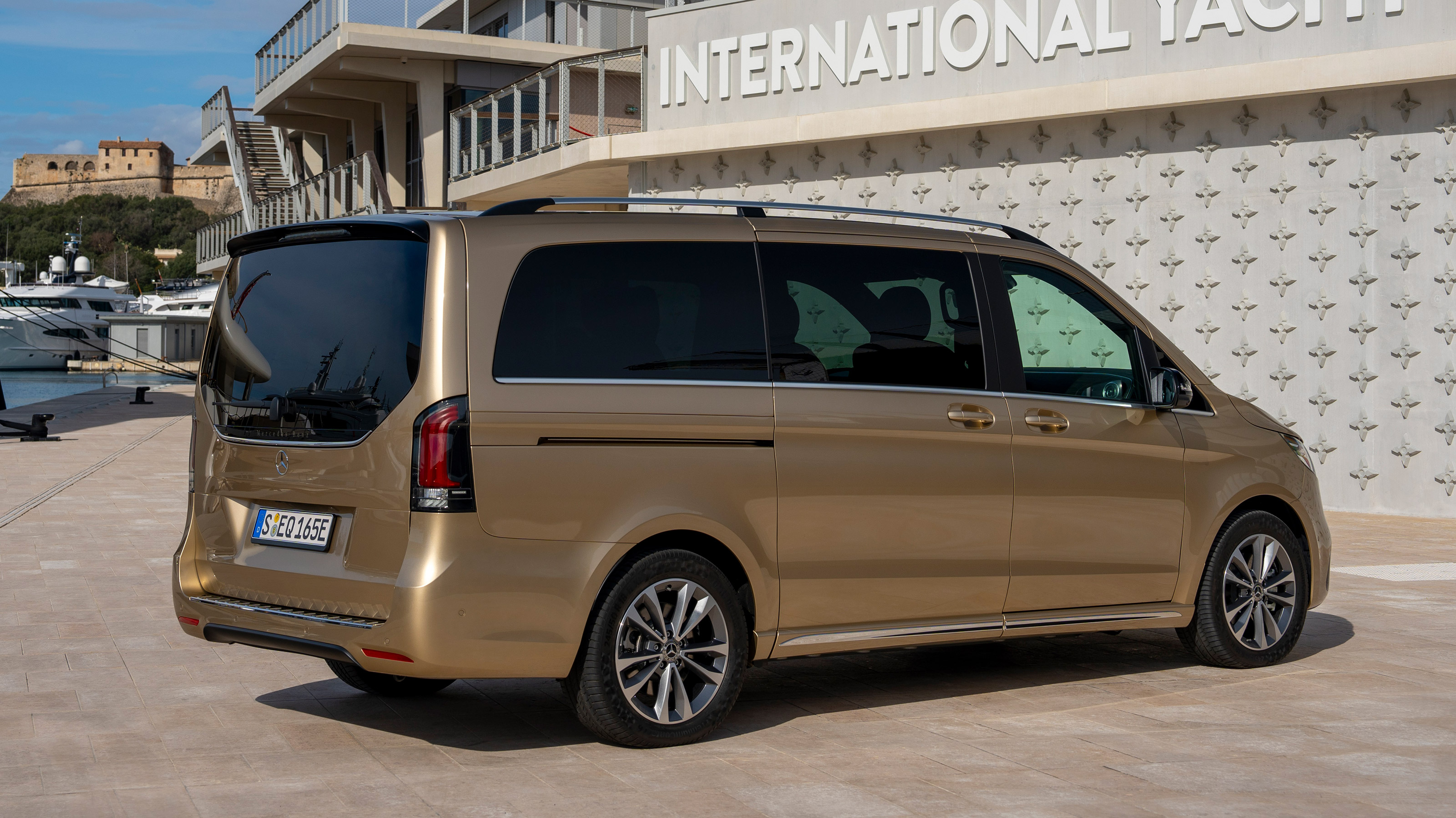 Mercedes EQV - rear