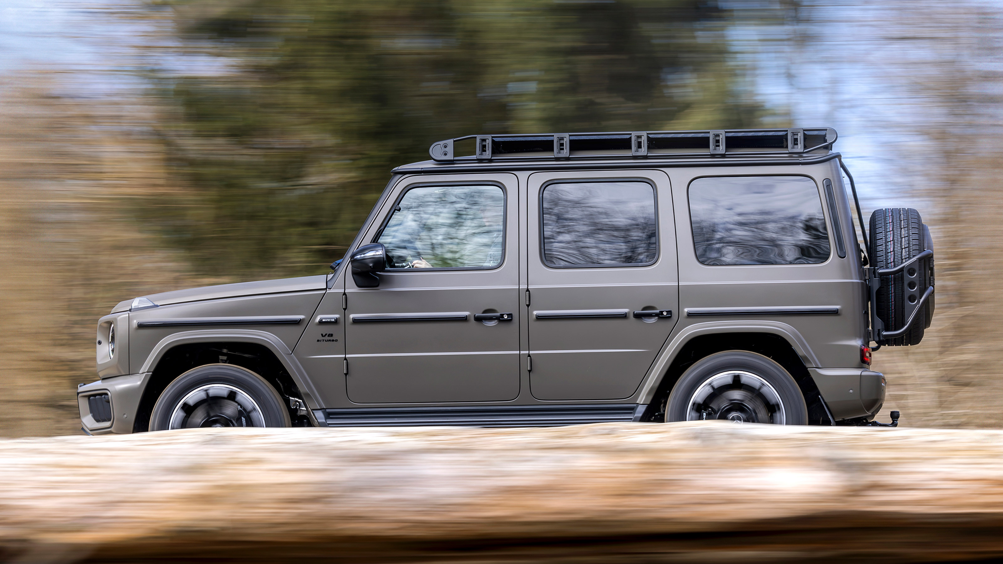 Mercedes-AMG G 63 - side action