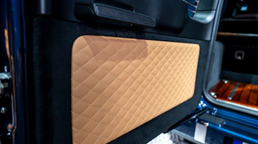 Mercedes G 500 - boot door