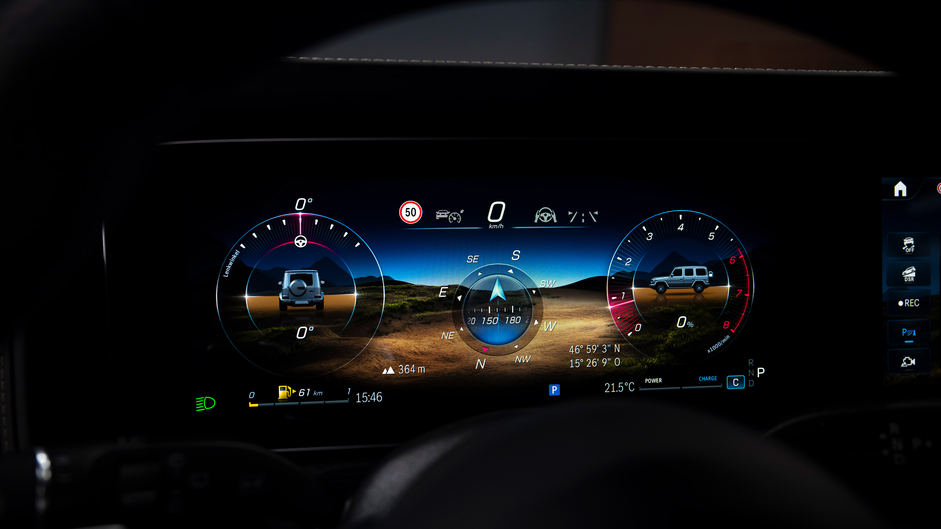Mercedes G 500 - dials