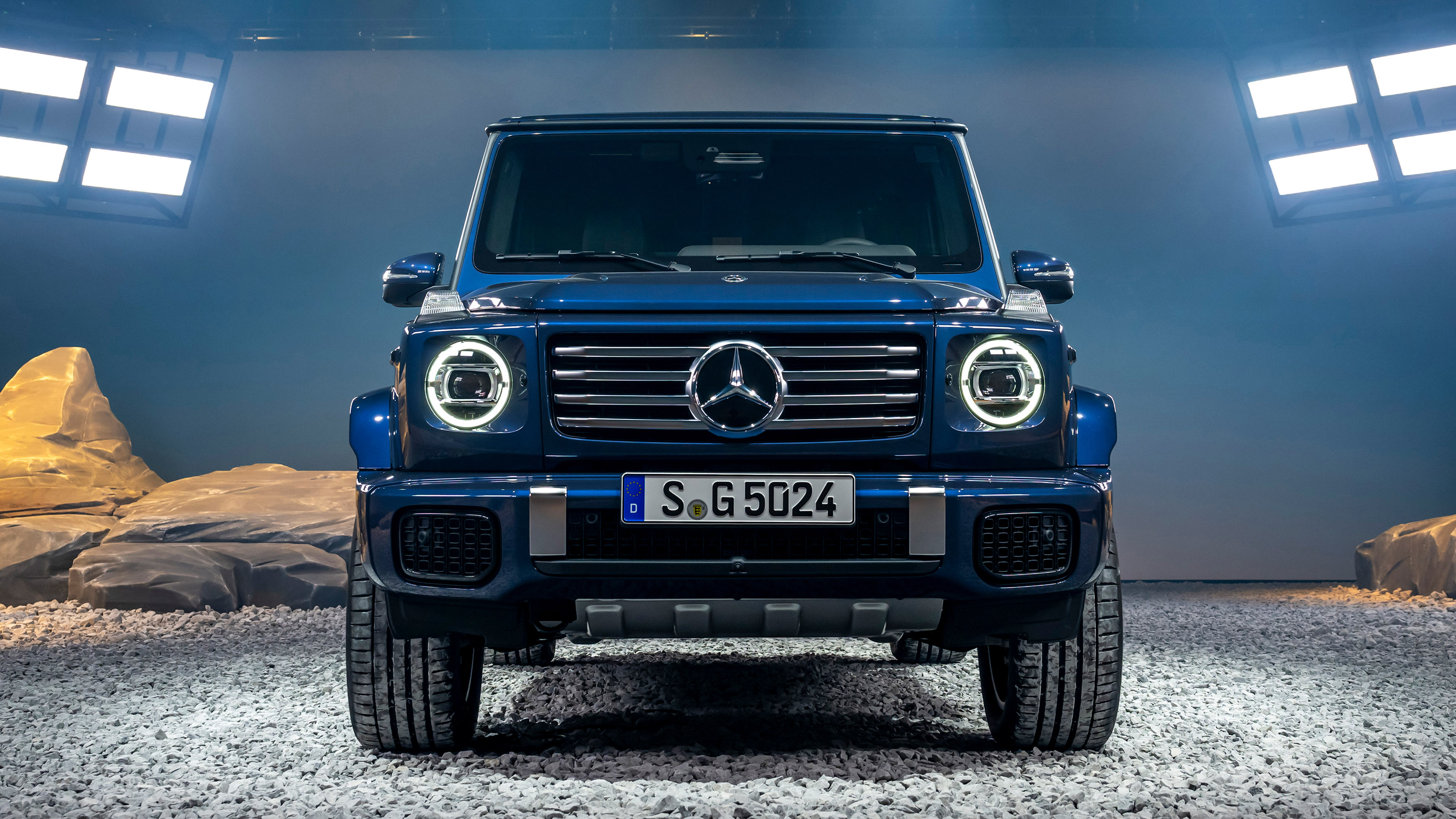 Mercedes G 500 - full front