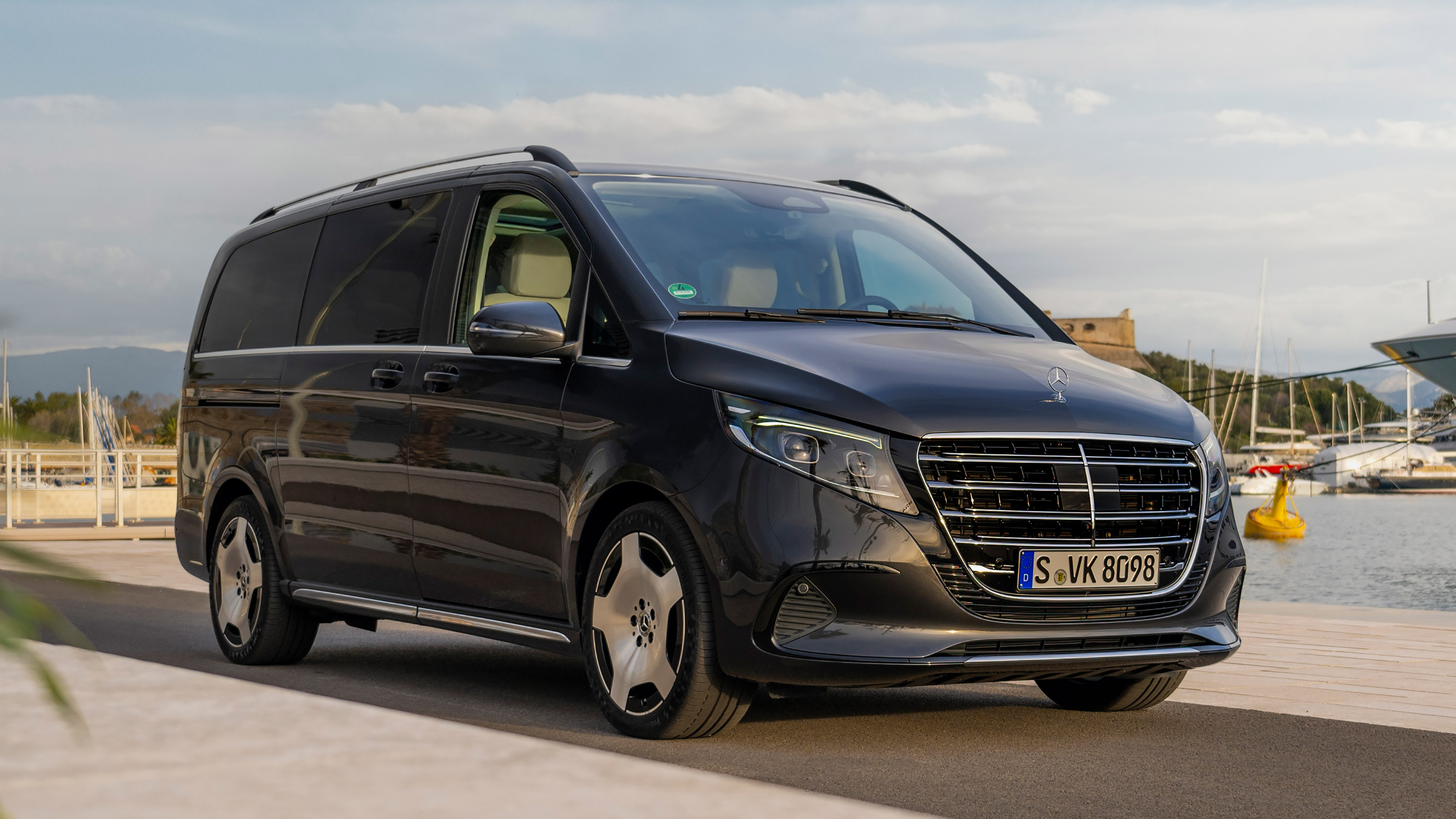 Mercedes V-Class - front static