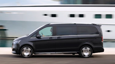 Mercedes V-Class - side