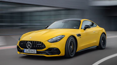 Mercedes-AMG GT 43 - front tracking