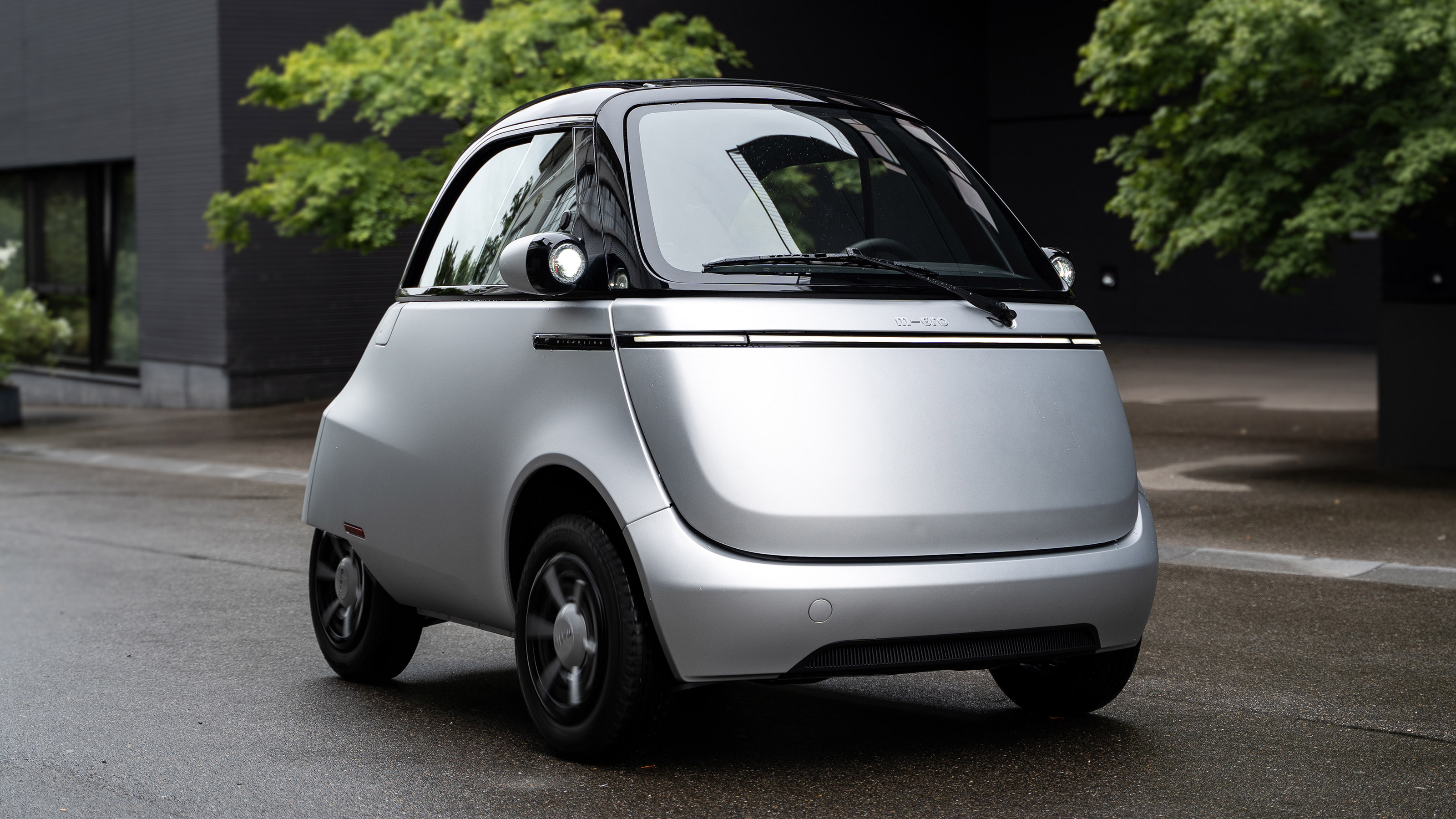 Microlino - front action