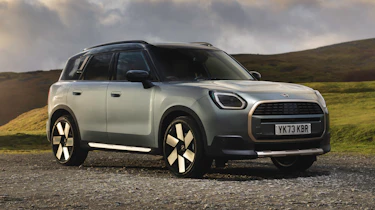 New MINI Countryman Cooper Exclusive - front static