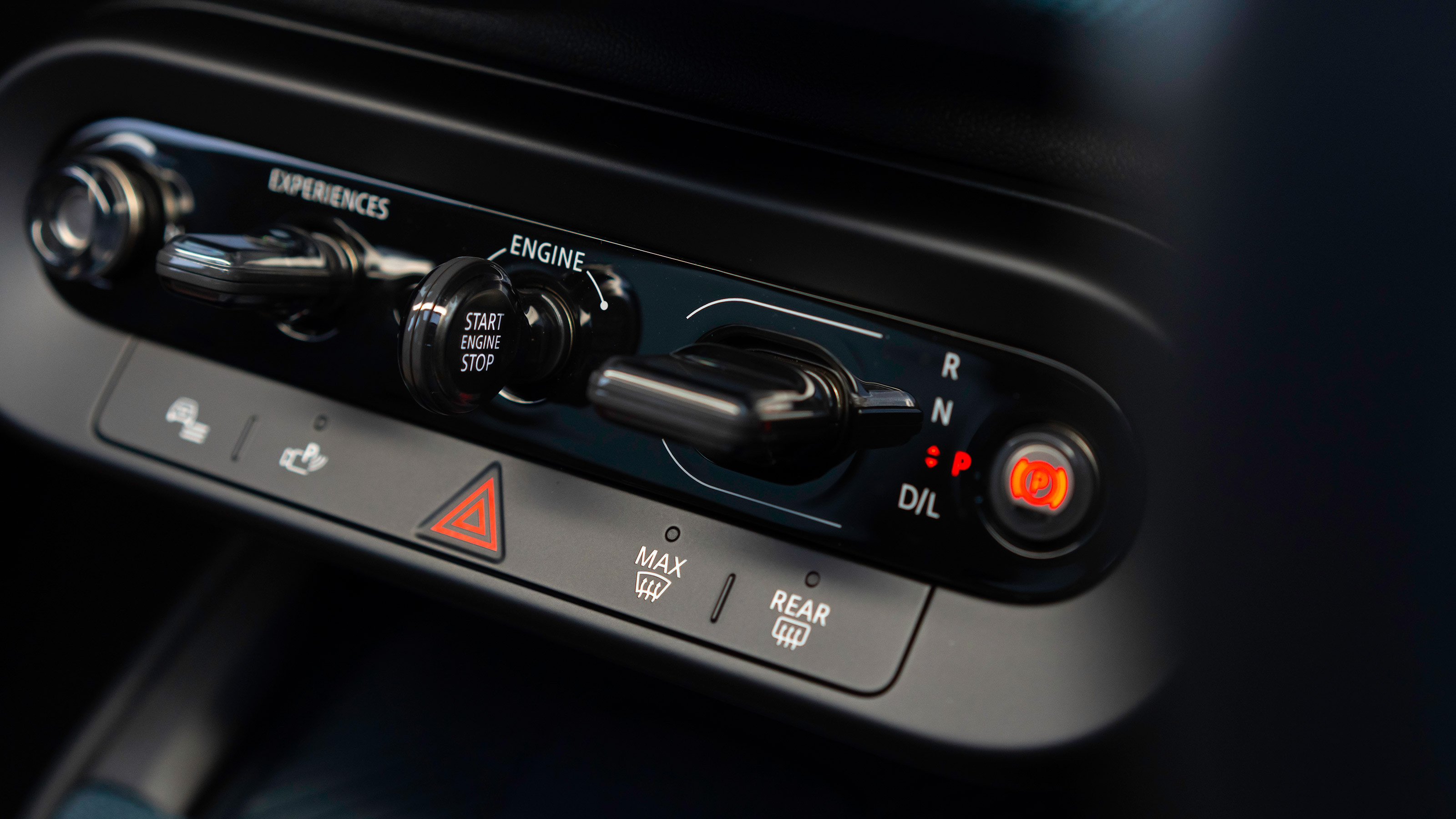 New MINI Countryman Cooper Exclusive - centre console