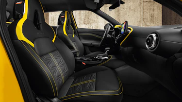 Nissan Juke - front seats
