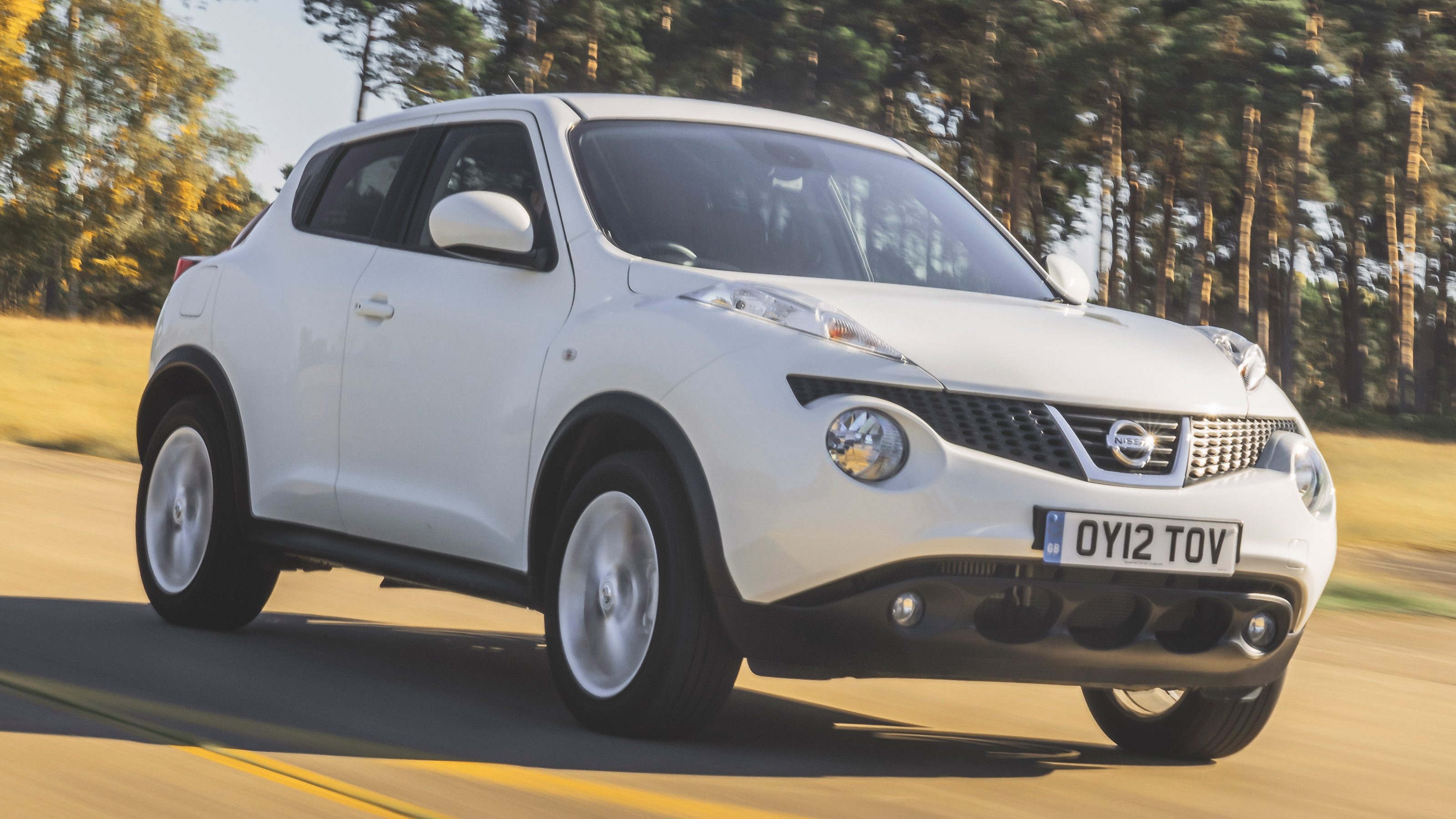 Nissan Juke Mk1 - front