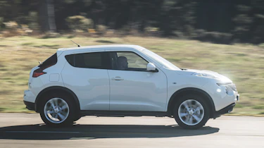 Nissan Juke Mk1 - side