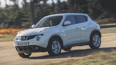 Nissan Juke Mk1 - front action