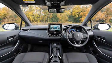 Suzuki Swace - interior