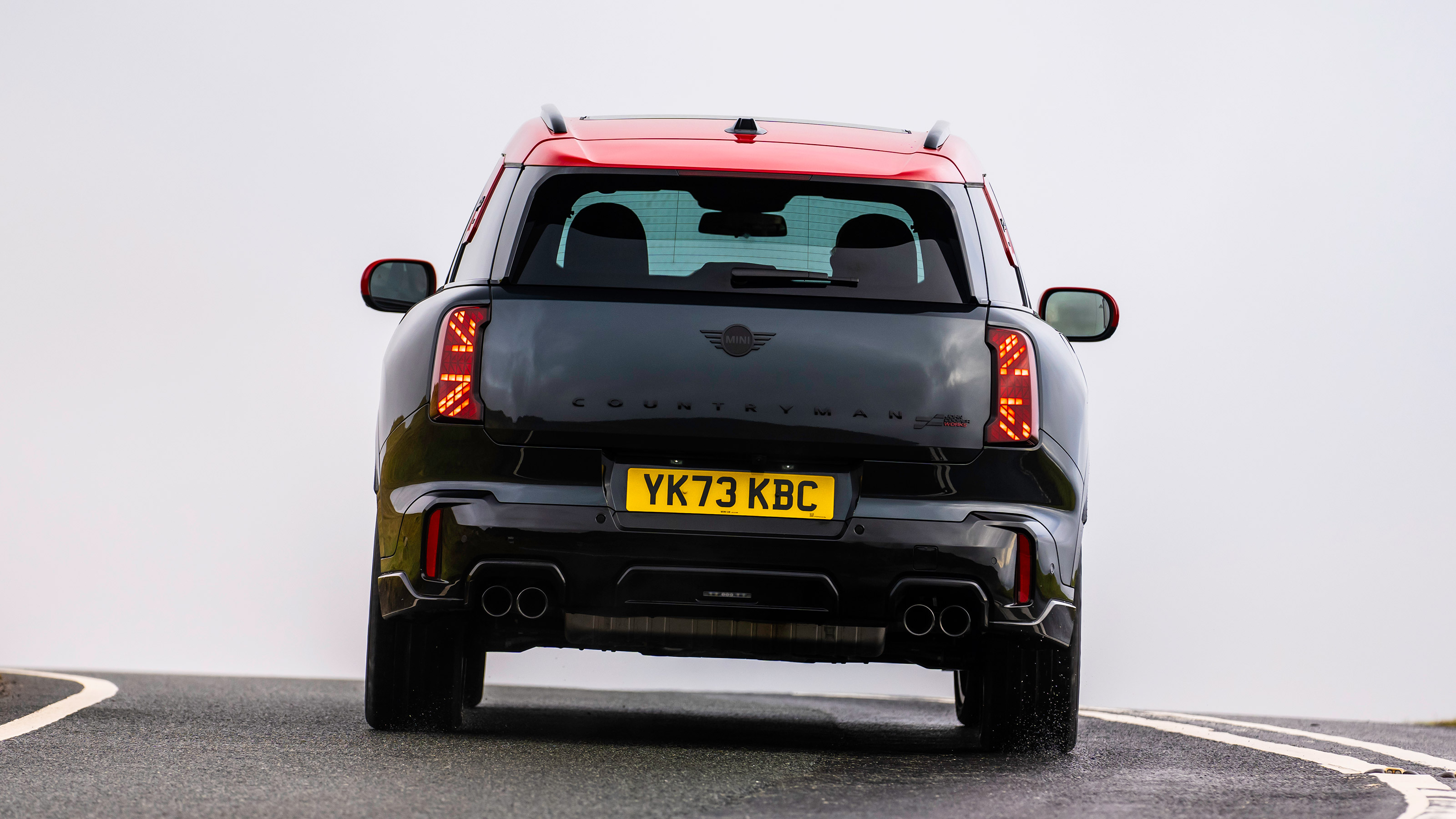 MINI Countryman JCW UK - rear cornering