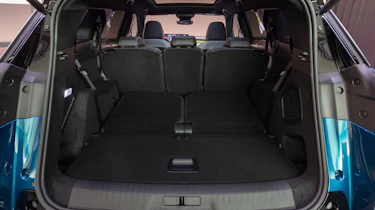 Peugeot E-5008 - boot