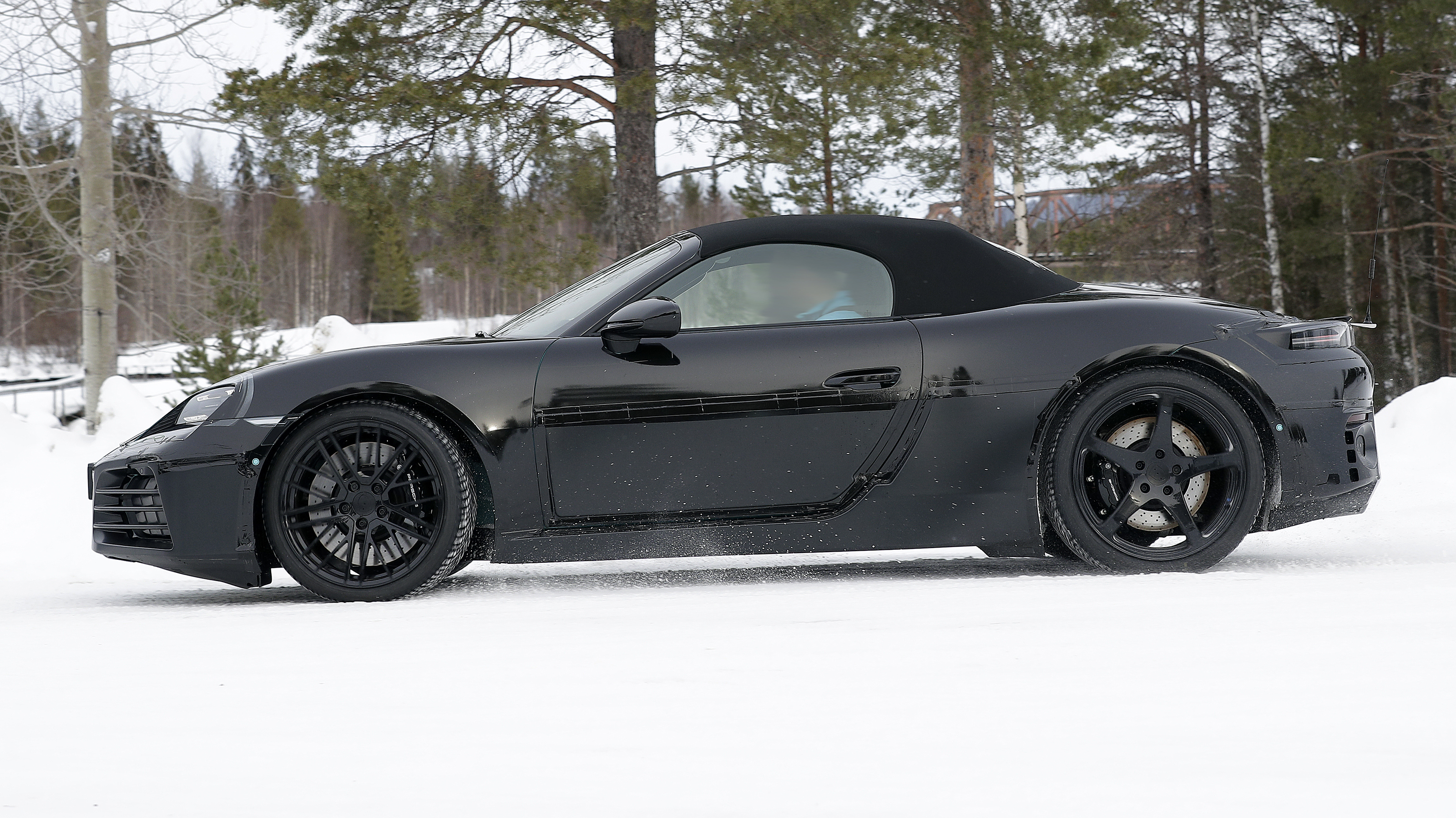 Porsche Boxster 718 EV - side 