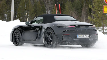 Porsche Boxster 718 EV - rear tracking