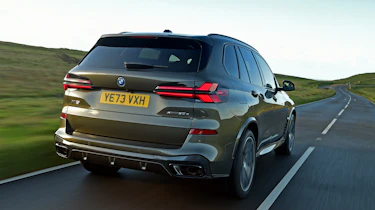Porsche Cayenne vs BMW X5 - BMW X5 rear tracking