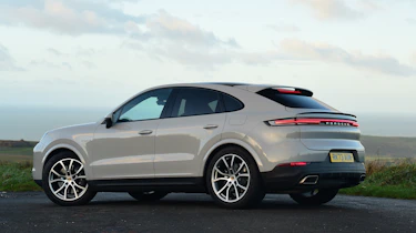 Porsche Cayenne vs BMW X5 - Porsche Cayenne rear static