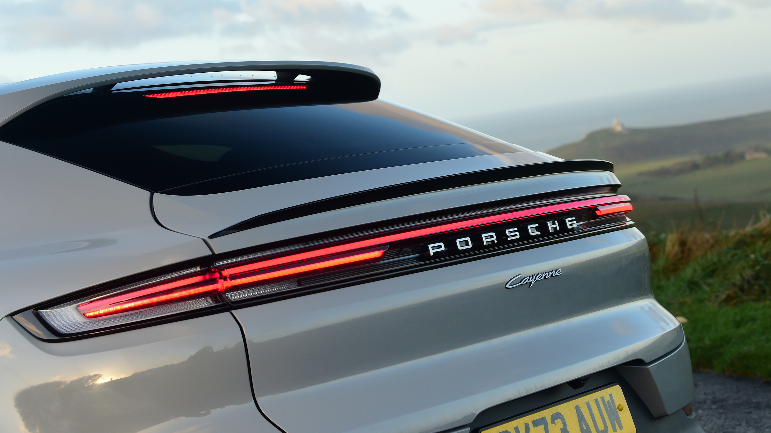 Porsche Cayenne vs BMW X5 - Porsche Cayenne rear lights 