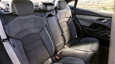 Porsche Taycan 4S facelift - rear seats