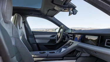 Porsche Taycan 4S facelift - cabin