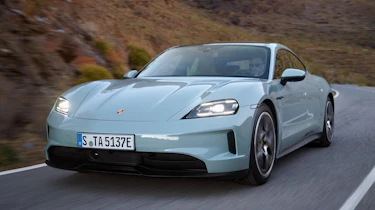 Porsche Taycan 4S facelift - front action