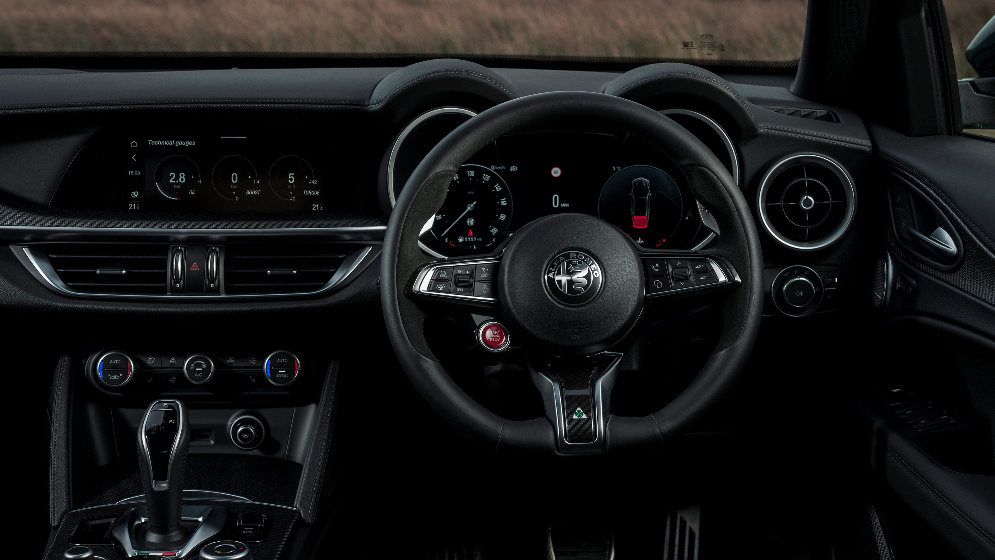 Alfa Romeo Stelvio Quadrifoglio - dash