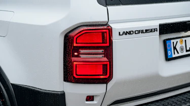 Toyota Land Cruiser - rear light