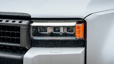 Toyota Land Cruiser - front light