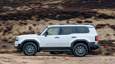Toyota Land Cruiser - side