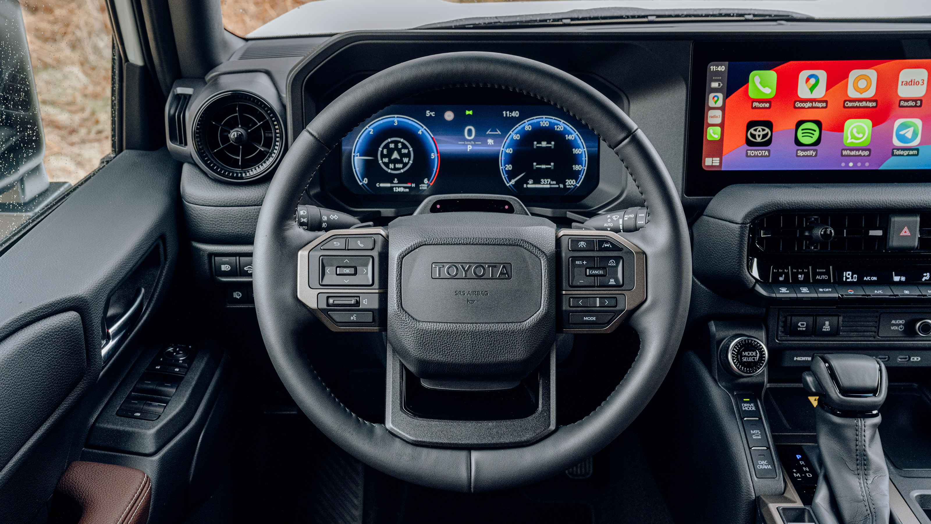Toyota Land Cruiser - dash