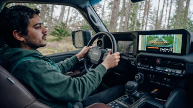 Jordan Katsianis - Toyota Land Cruiser driving