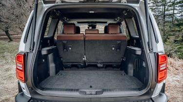 Toyota Land Cruiser - boot