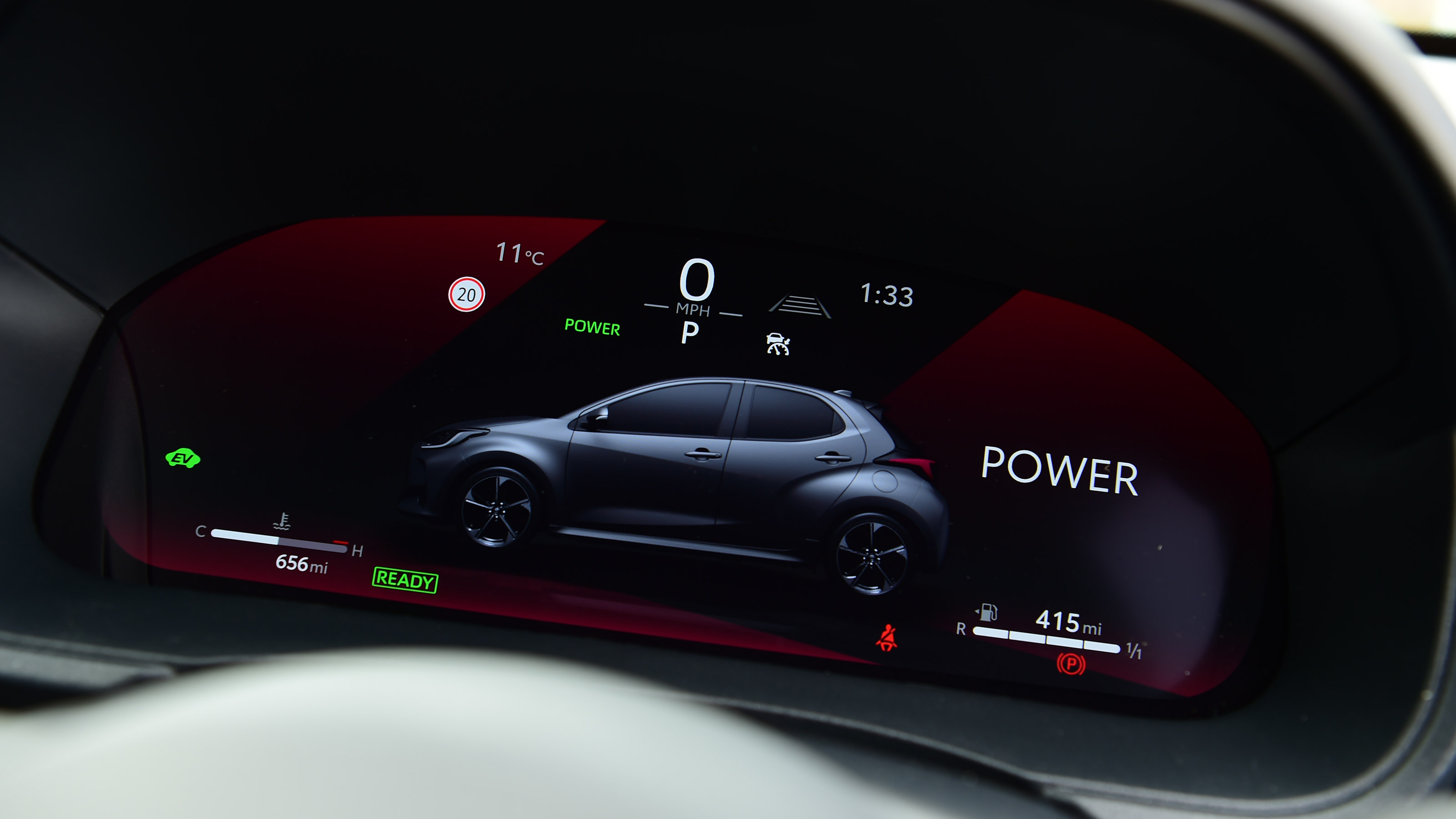 Toyota Yaris GR Sport hybrid - screen