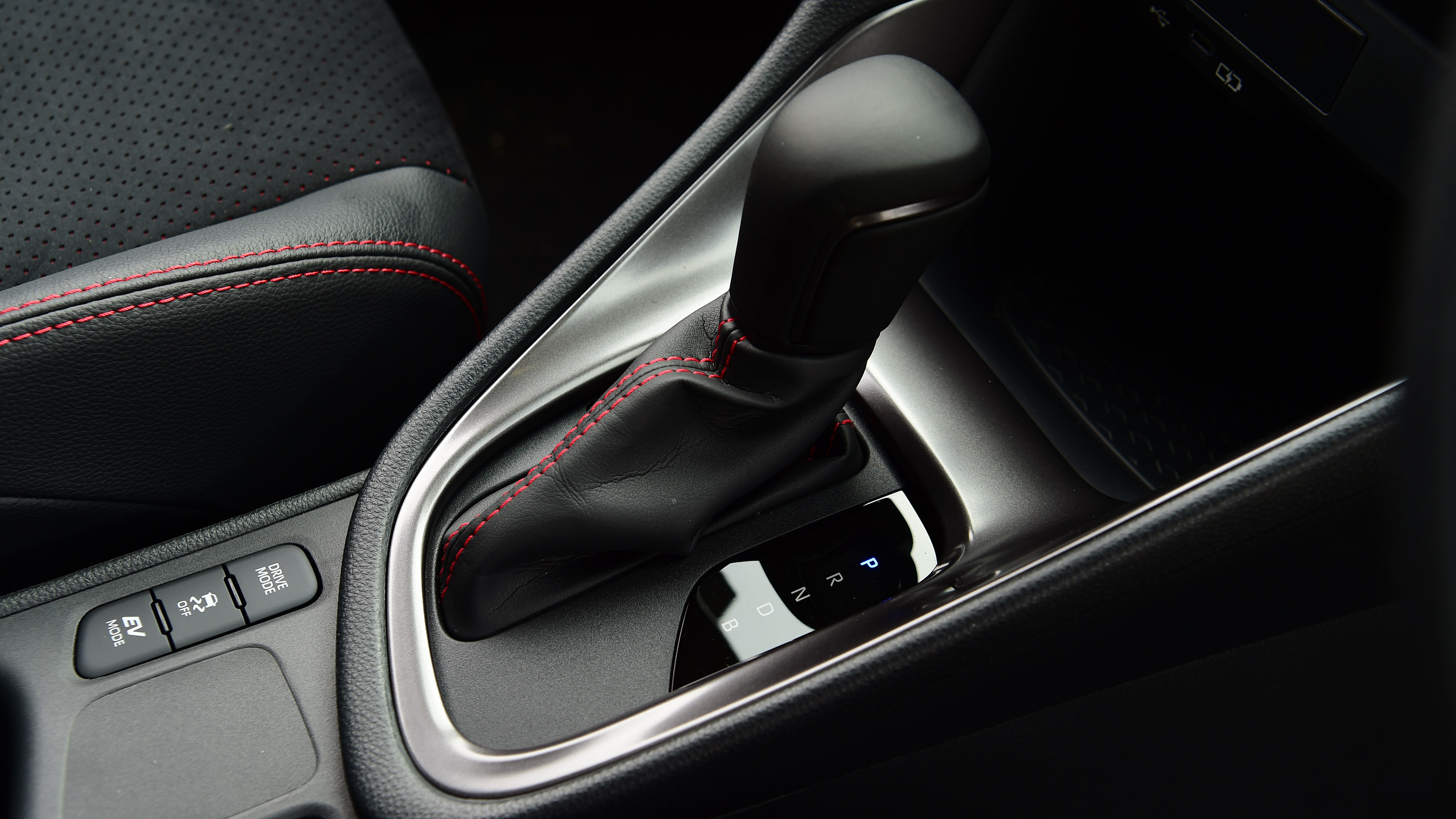 Toyota Yaris GR Sport hybrid - transmission