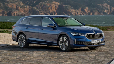 Skoda Superb Estate (Cobalt Blue) - front static