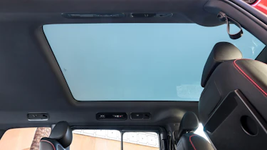 Volkswagen ID. Buzz GTX - panoramic roof