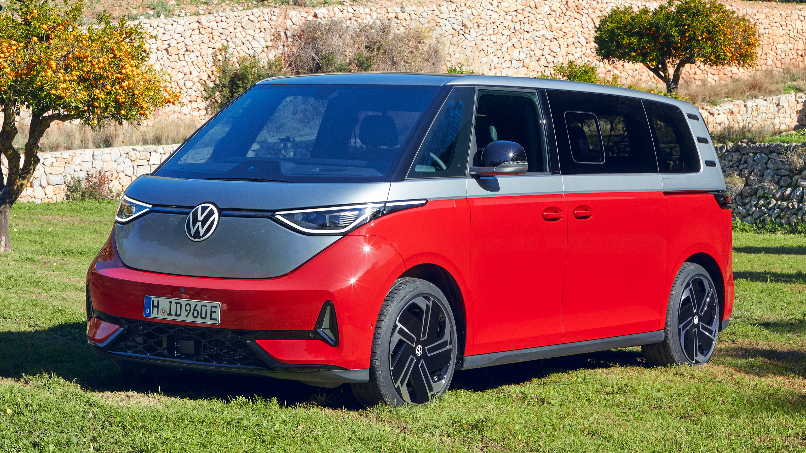 Volkswagen ID. Buzz GTX - front