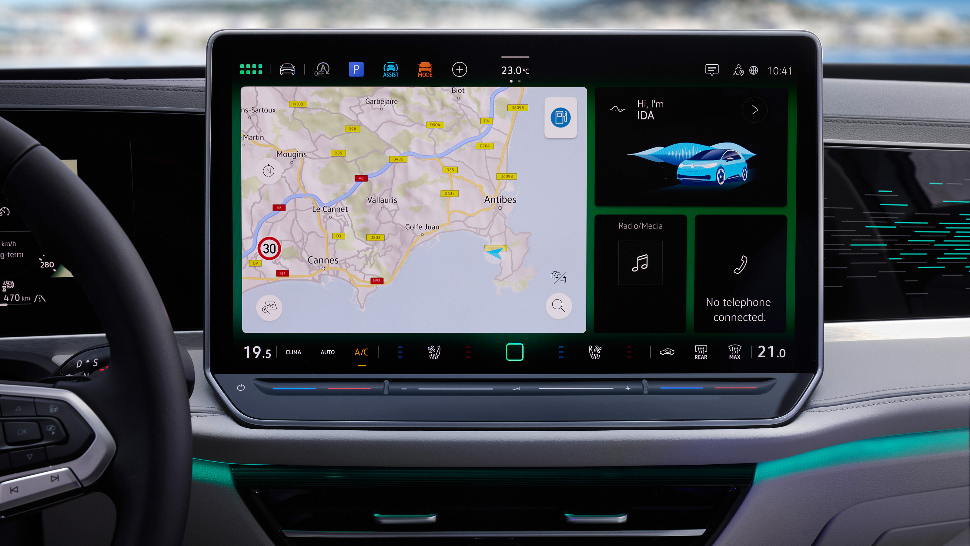 Volkswagen Passat - screen