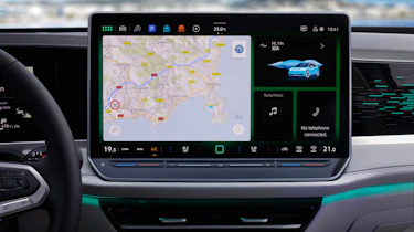Volkswagen Passat - screen