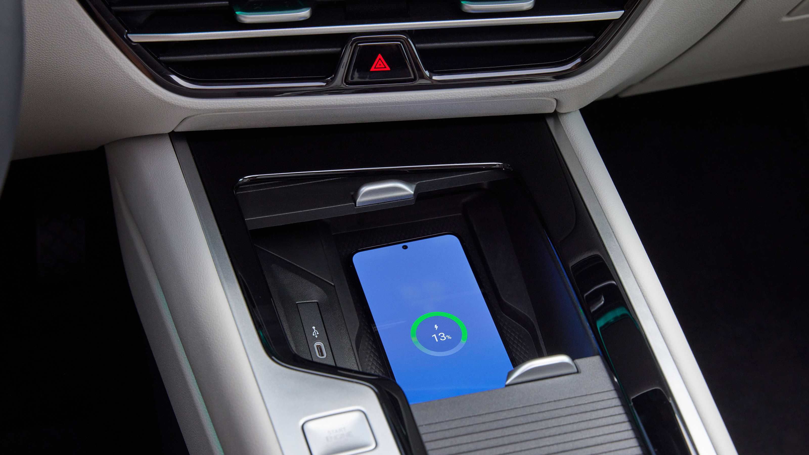 Volkswagen Passat - interior detail