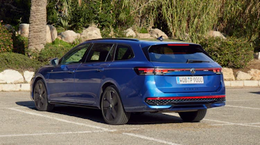 Volkswagen Passat PHEV - rear