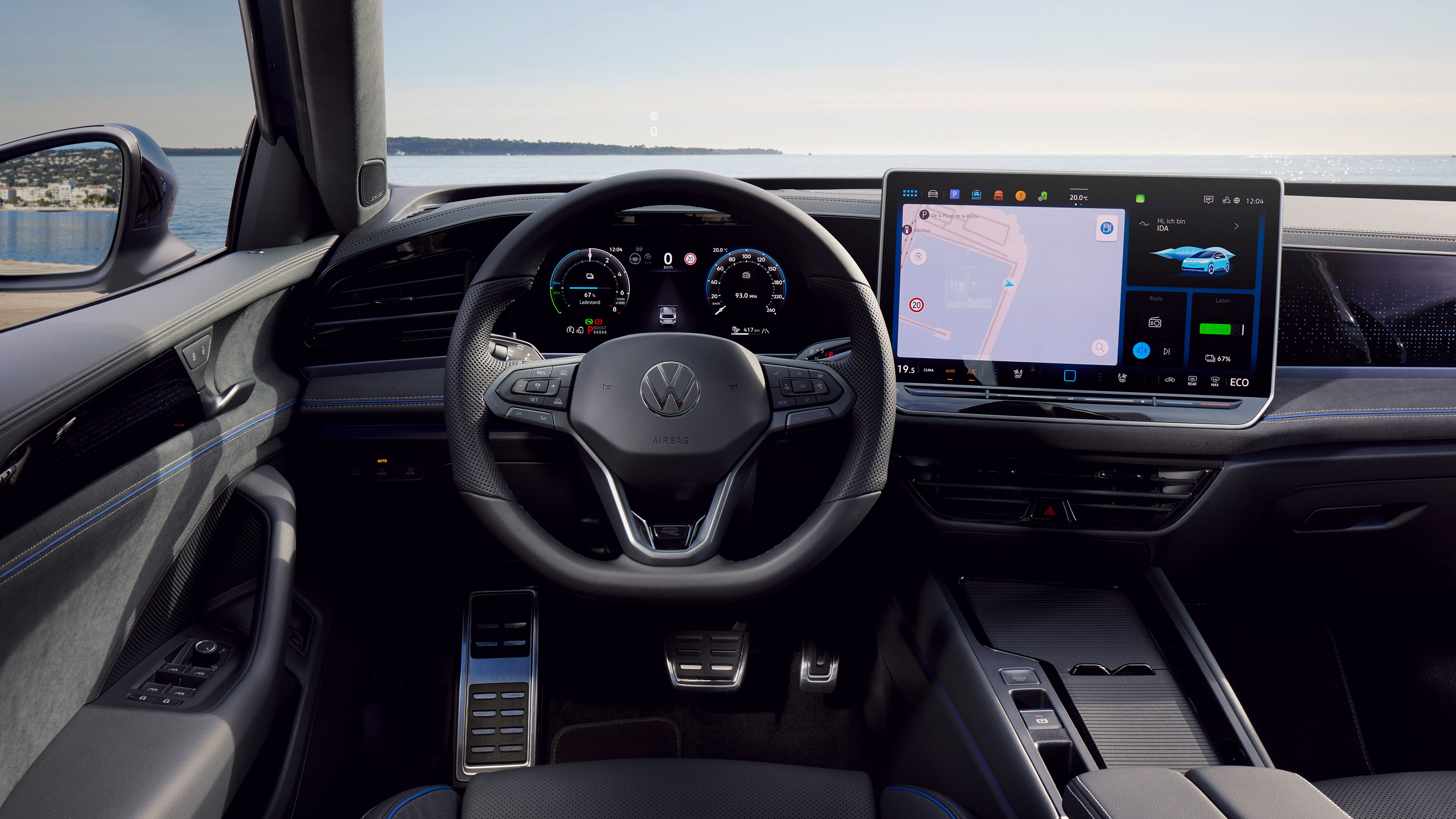 Volkswagen Passat PHEV - dash