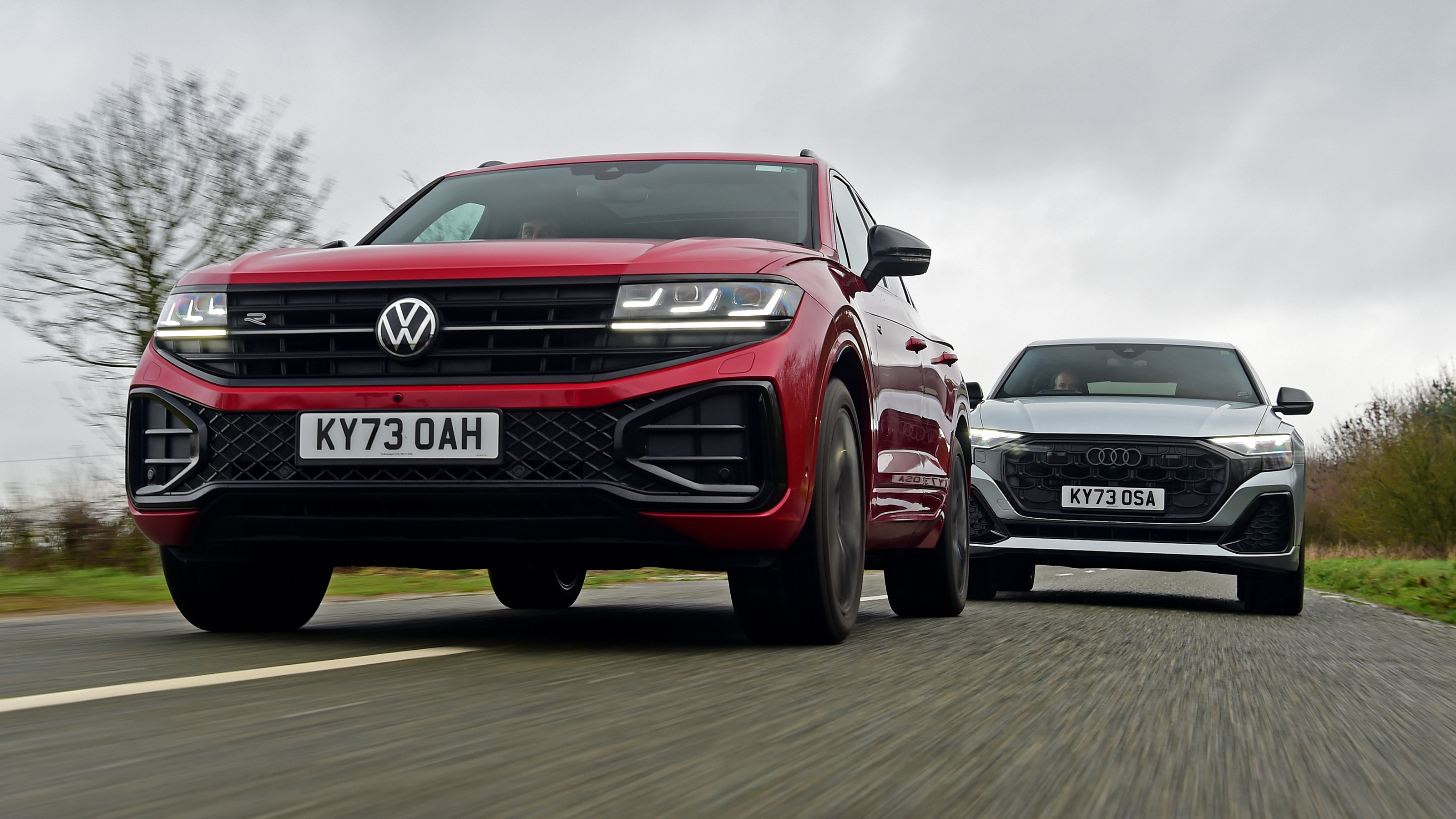 Volkswagen Touareg and Audi Q8 - front tracking
