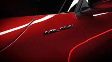 Alfa Romeo Milano - front wing badge