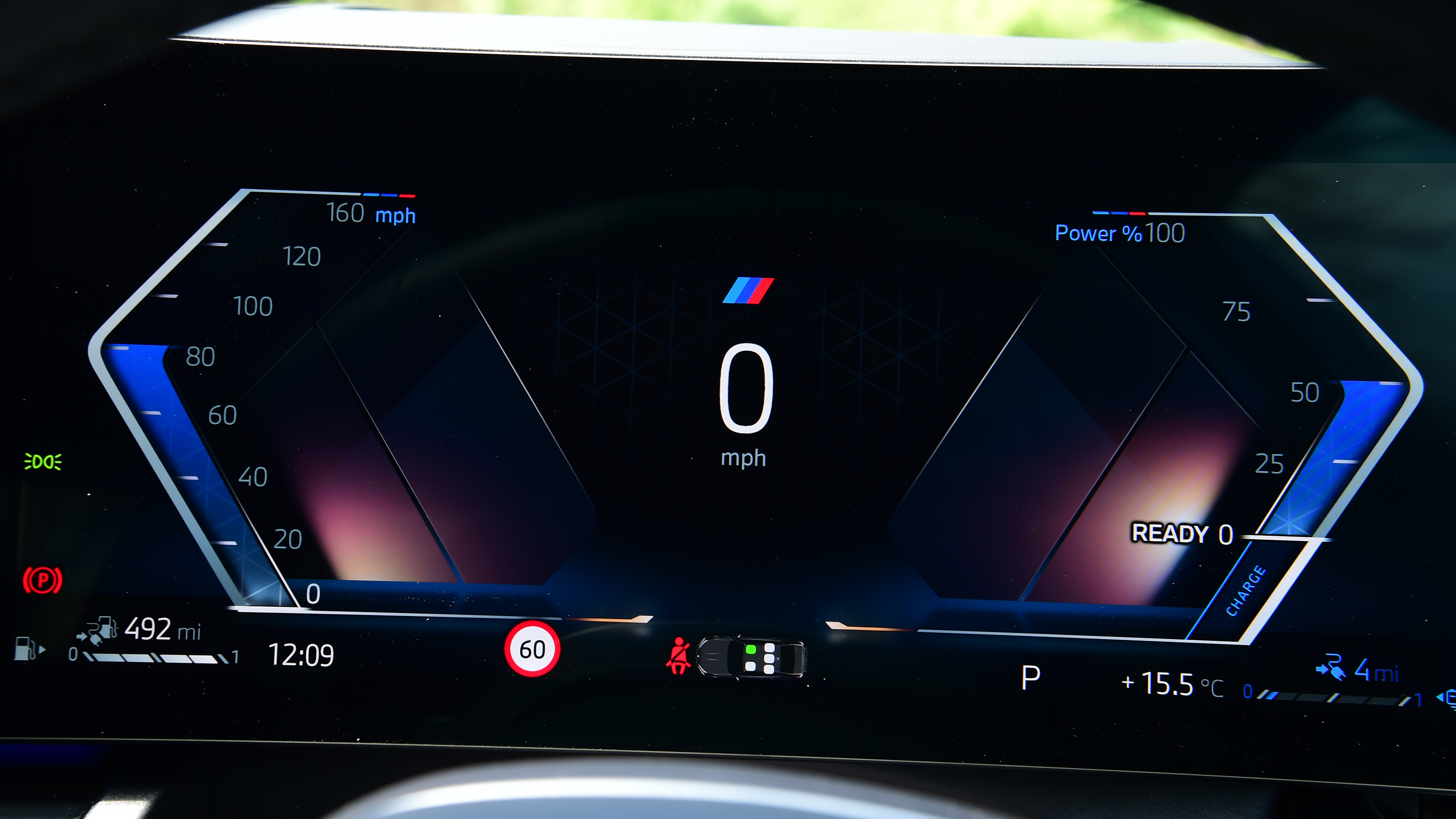 BMW 530e - dashboard screen