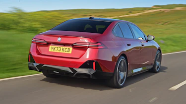 BMW 530e - rear tracking